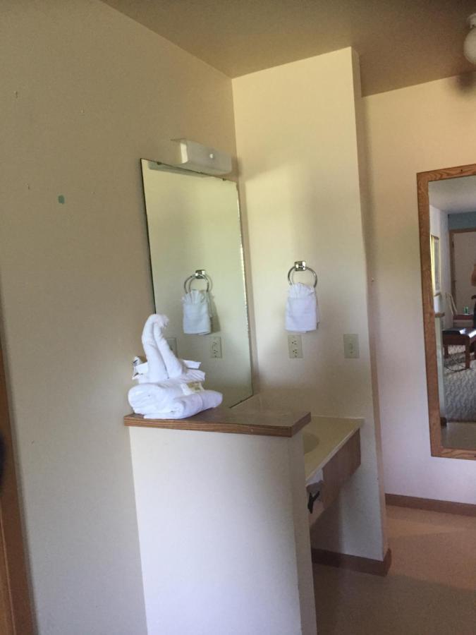 Malibu Inn Lake Delton Dış mekan fotoğraf