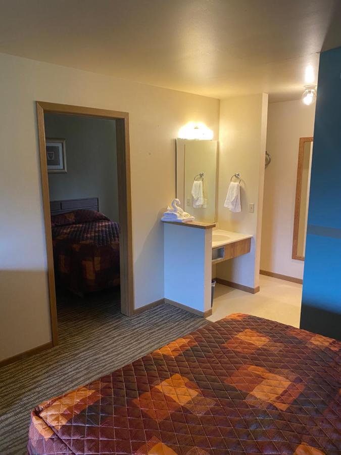 Malibu Inn Lake Delton Dış mekan fotoğraf