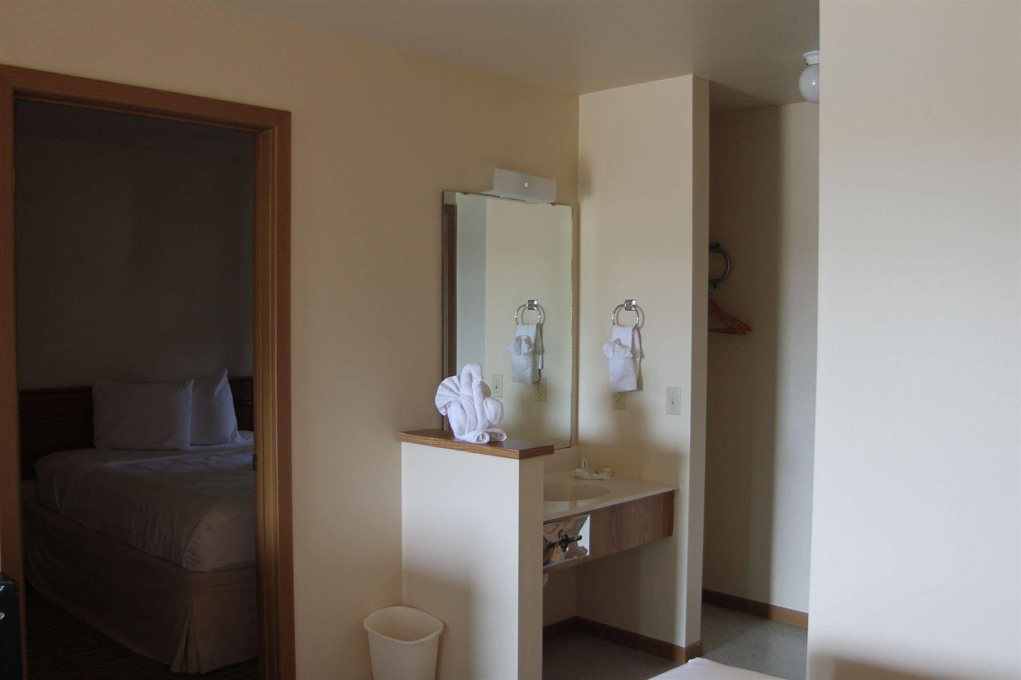 Malibu Inn Lake Delton Dış mekan fotoğraf